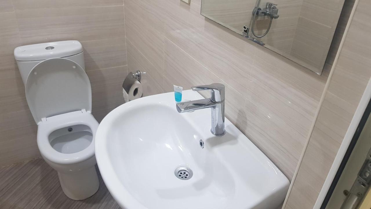 Access Hotel Baky Esterno foto