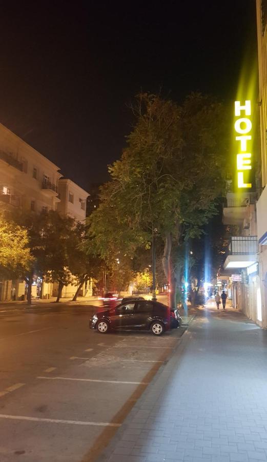 Access Hotel Baky Esterno foto